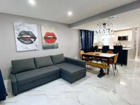 Miami Nice - Contemporary Townhouse